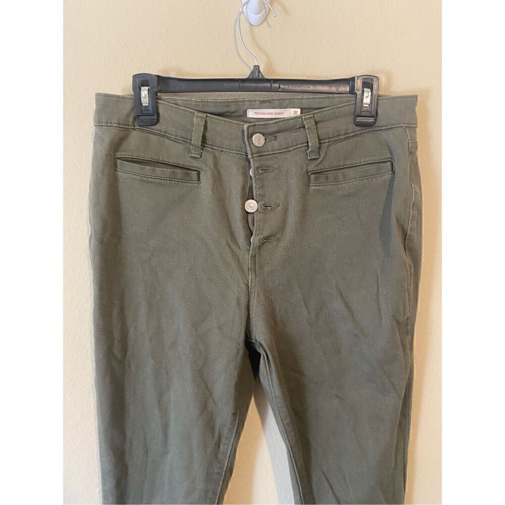 Levi’s button closure pants - Picture 4 of 6